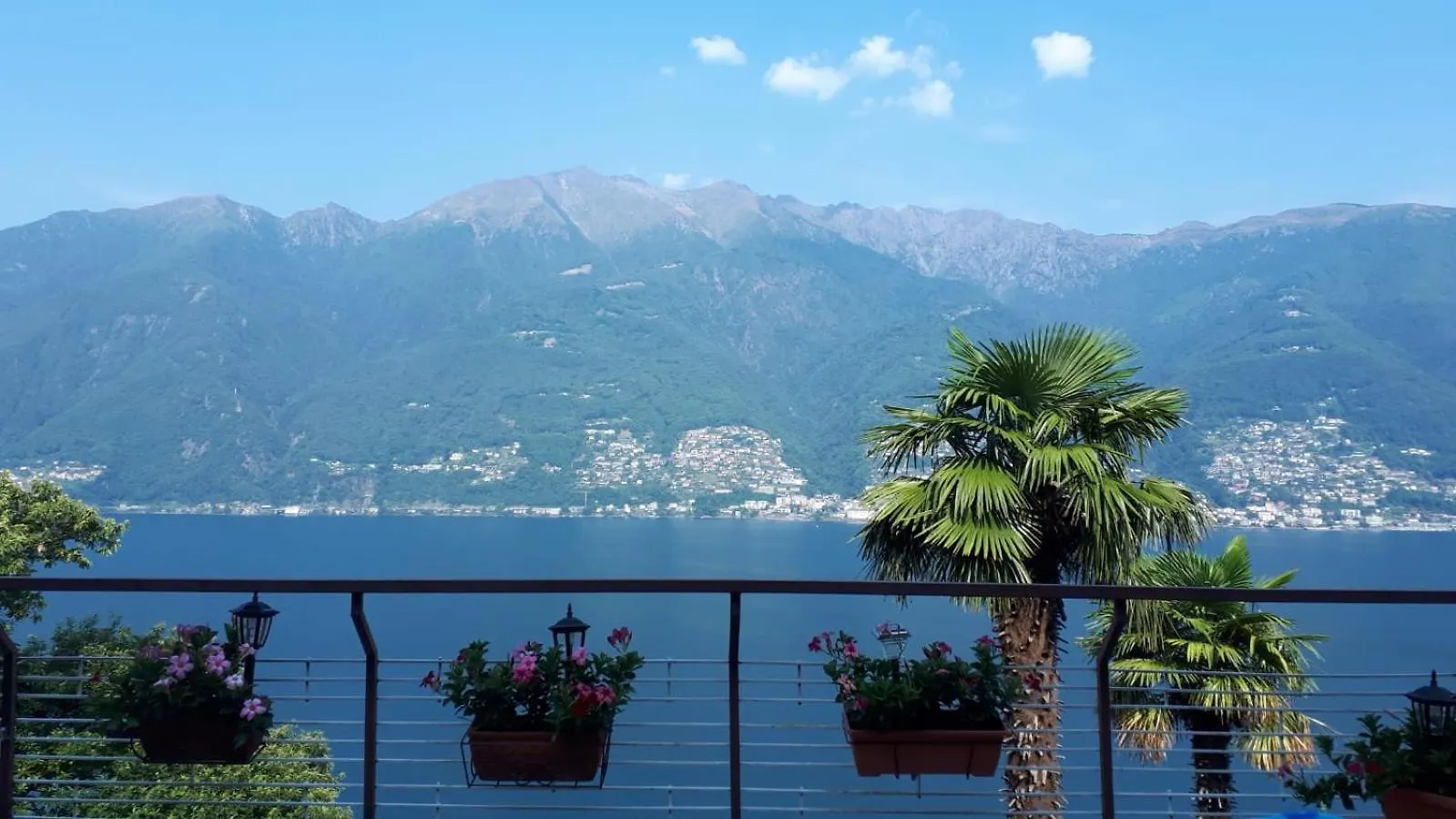דירות Pino Lago Maggiore Casa Roccia